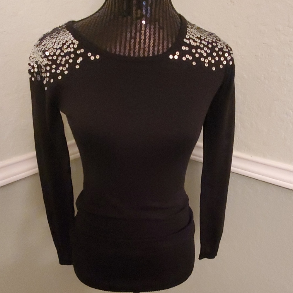 NWT 2b by Bebe Sequined Detail Sweater